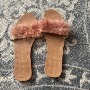 Chinese Laundry Women's Brown Fuzzy Slide Sandals